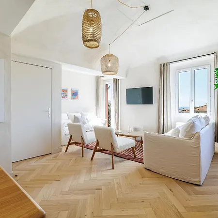 62 Carnot Lot 7 - Duplex Atypique- Climatise - 2 *