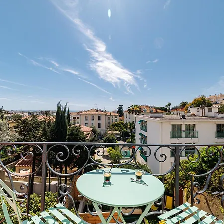 62 Carnot Lot 7 - Duplex Atypique- Climatise - 2 *
