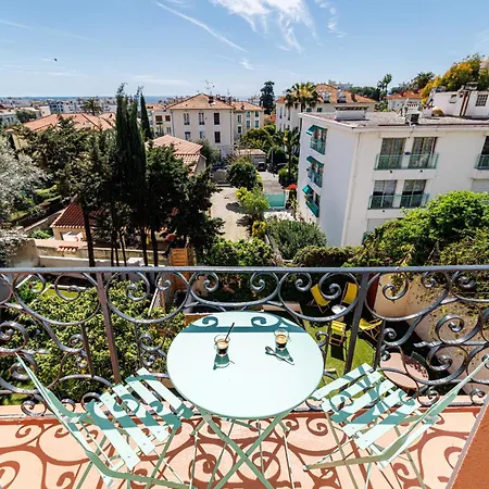 62 Carnot Lot 7 - Duplex Atypique- Climatise - 2 Nice