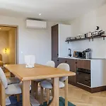 62 Carnot Lot 7 - Duplex Atypique- Climatise - 2 דירה *